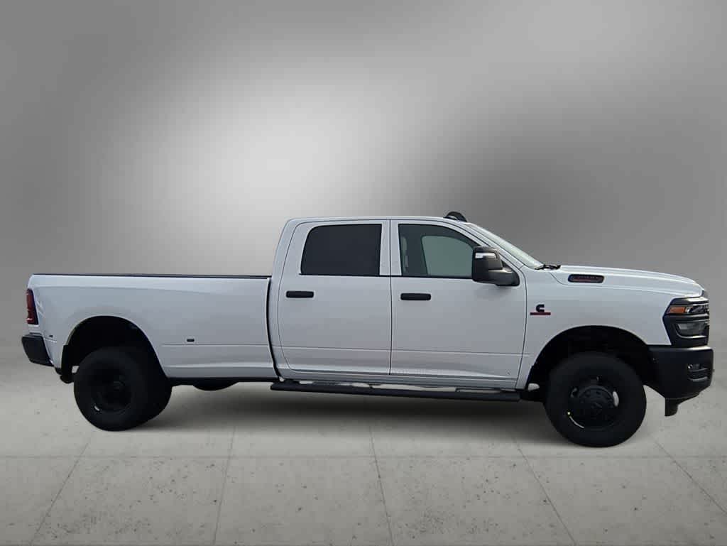 2026 RAM 3500 RAM 3500 TRADESMAN CREW CAB 4X4 8' BOX
