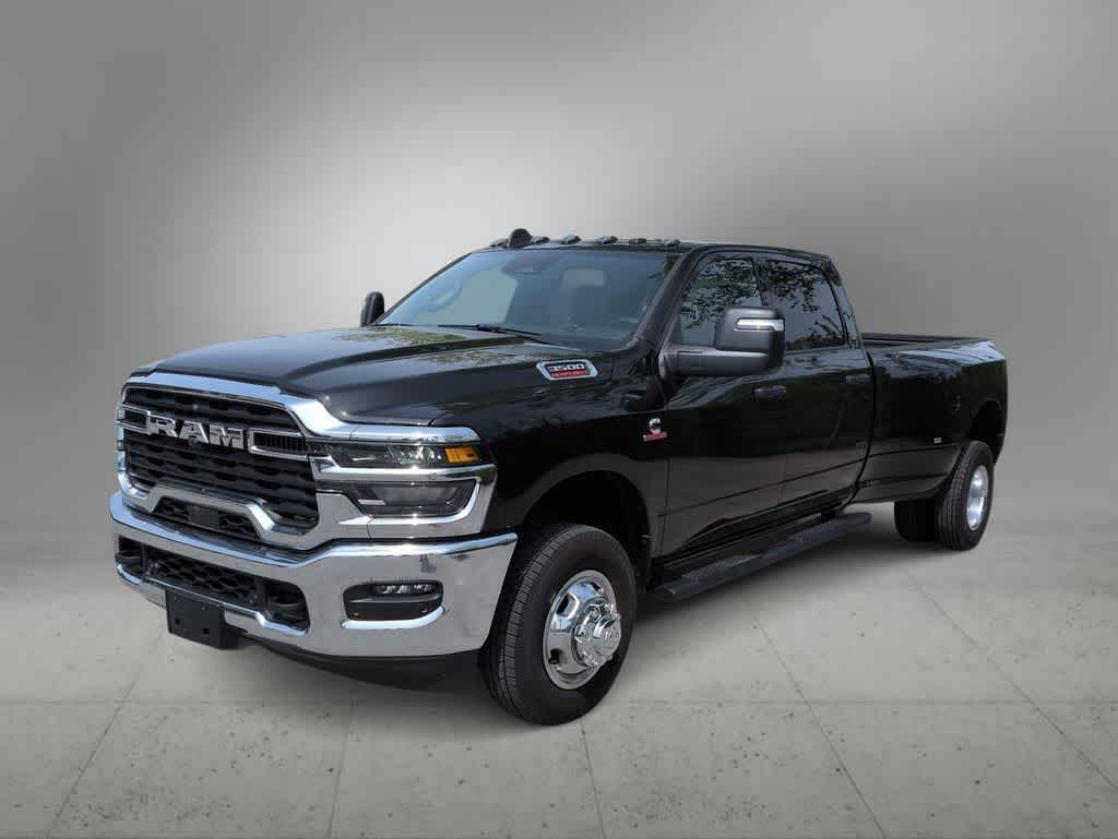 2026 RAM 3500 RAM 3500 TRADESMAN CREW CAB 4X4 8' BOX
