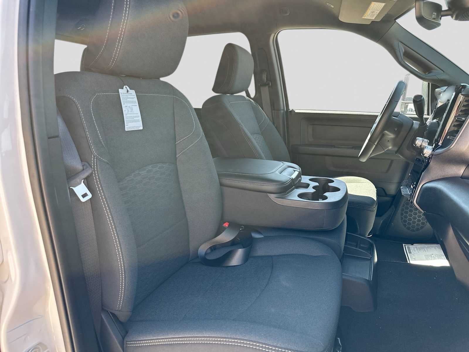 2026 RAM 3500 RAM 3500 TRADESMAN CREW CAB 4X4 8' BOX