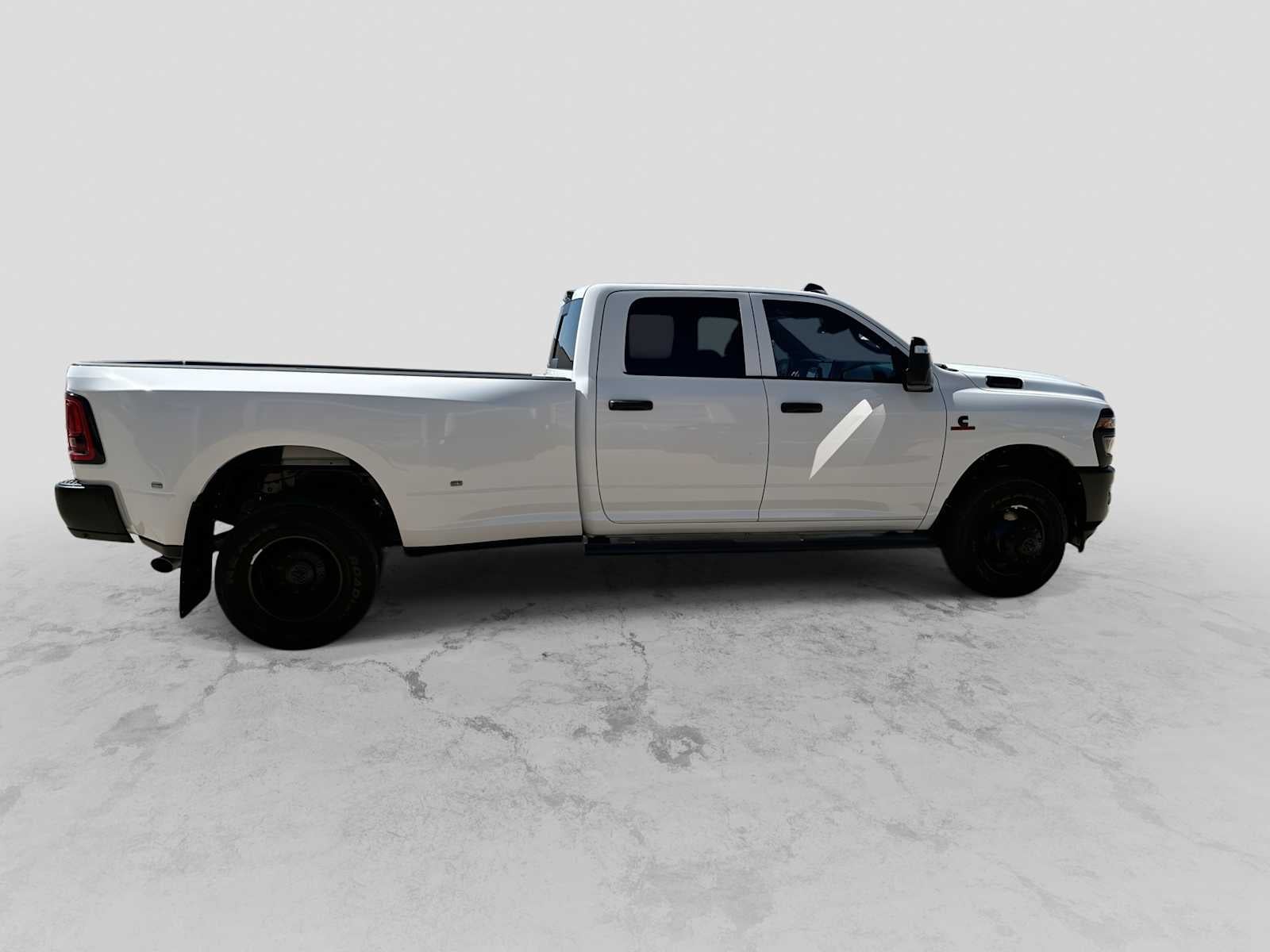 2026 RAM 3500 RAM 3500 TRADESMAN CREW CAB 4X4 8' BOX
