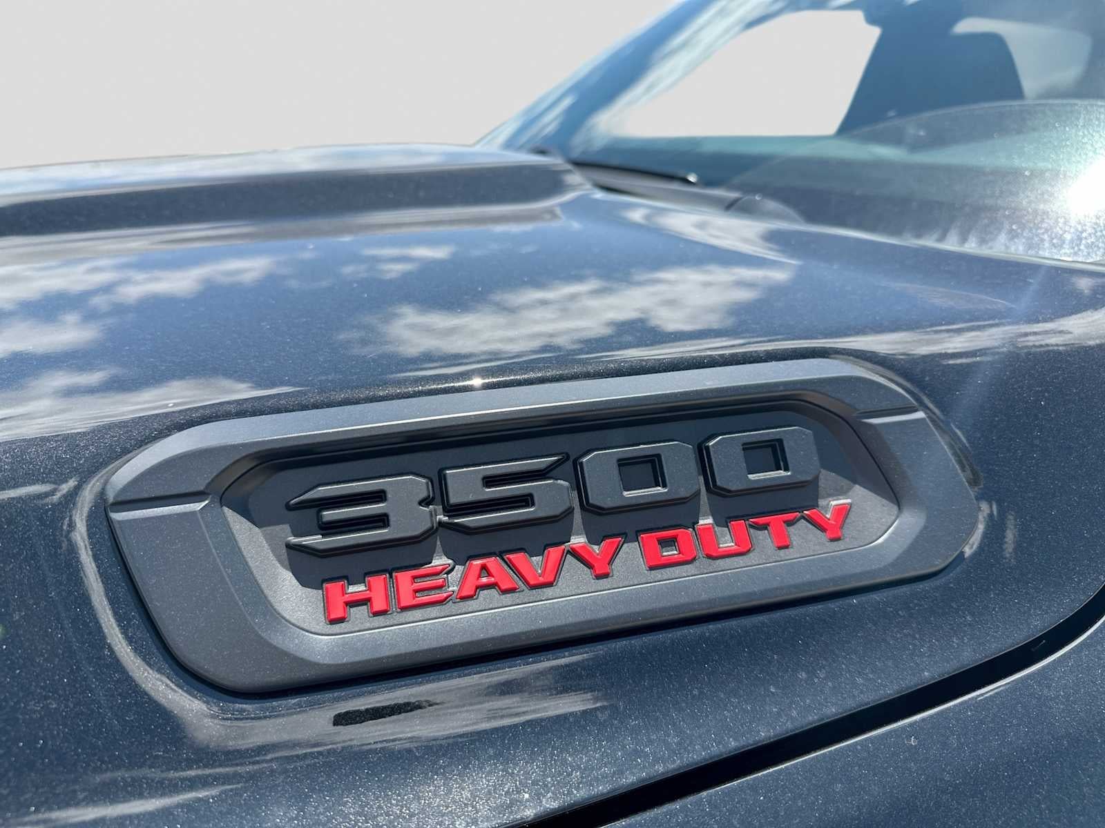 2026 RAM 3500 RAM 3500 TRADESMAN CREW CAB 4X4 8' BOX