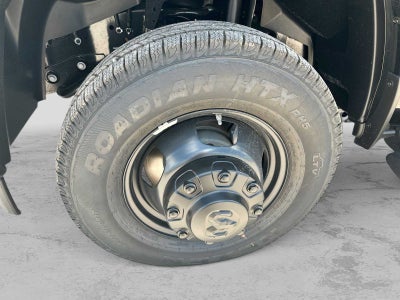 2026 RAM 3500 RAM 3500 TRADESMAN CREW CAB 4X4 8' BOX