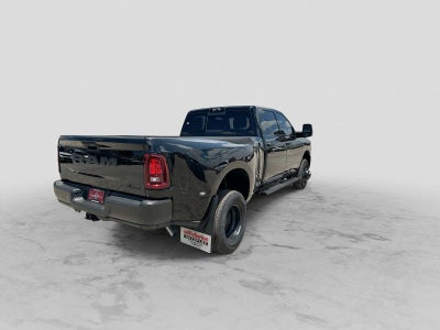 2026 RAM 3500 RAM 3500 TRADESMAN CREW CAB 4X4 8' BOX