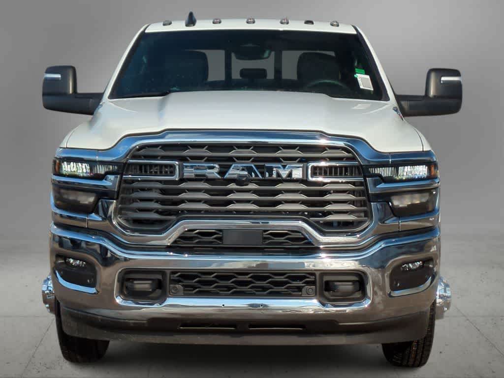 2026 RAM 3500 RAM 3500 TRADESMAN CREW CAB 4X4 8' BOX