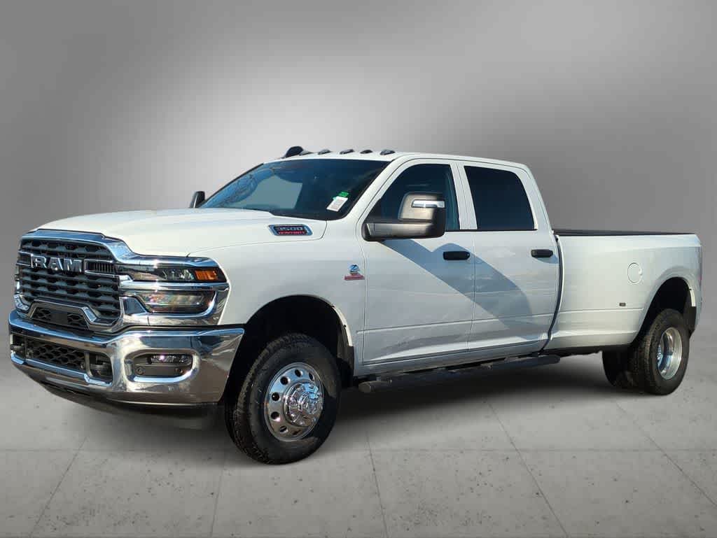 2026 RAM 3500 RAM 3500 TRADESMAN CREW CAB 4X4 8' BOX