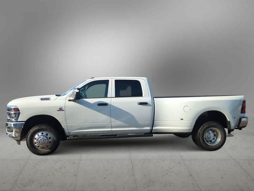 2026 RAM 3500 RAM 3500 TRADESMAN CREW CAB 4X4 8' BOX