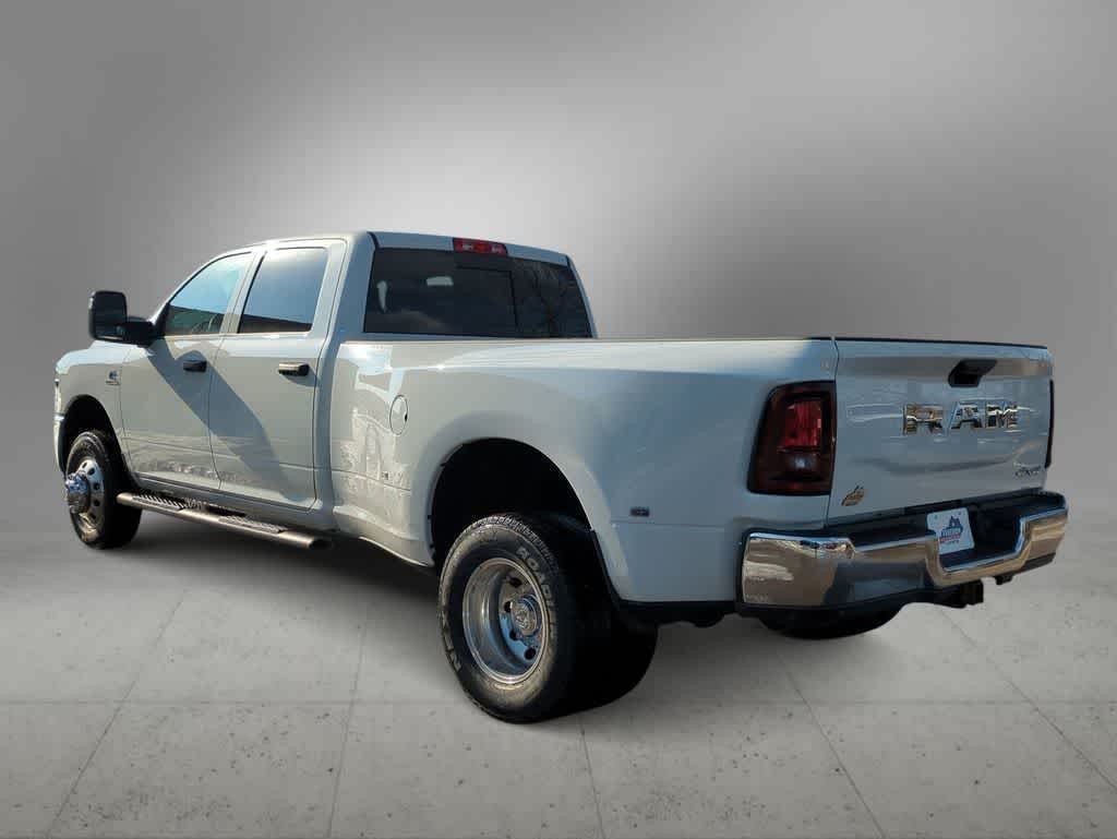 2026 RAM 3500 RAM 3500 TRADESMAN CREW CAB 4X4 8' BOX