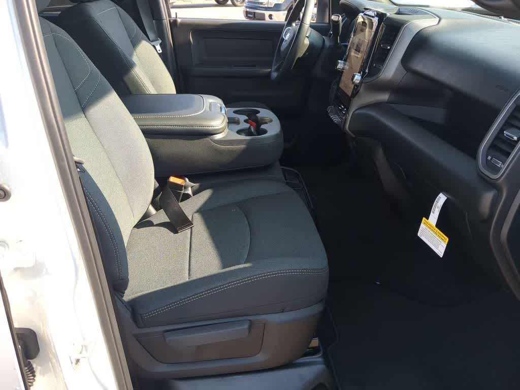 2026 RAM 3500 RAM 3500 TRADESMAN CREW CAB 4X4 8' BOX
