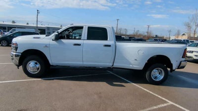 2026 RAM 3500 RAM 3500 TRADESMAN CREW CAB 4X4 8' BOX