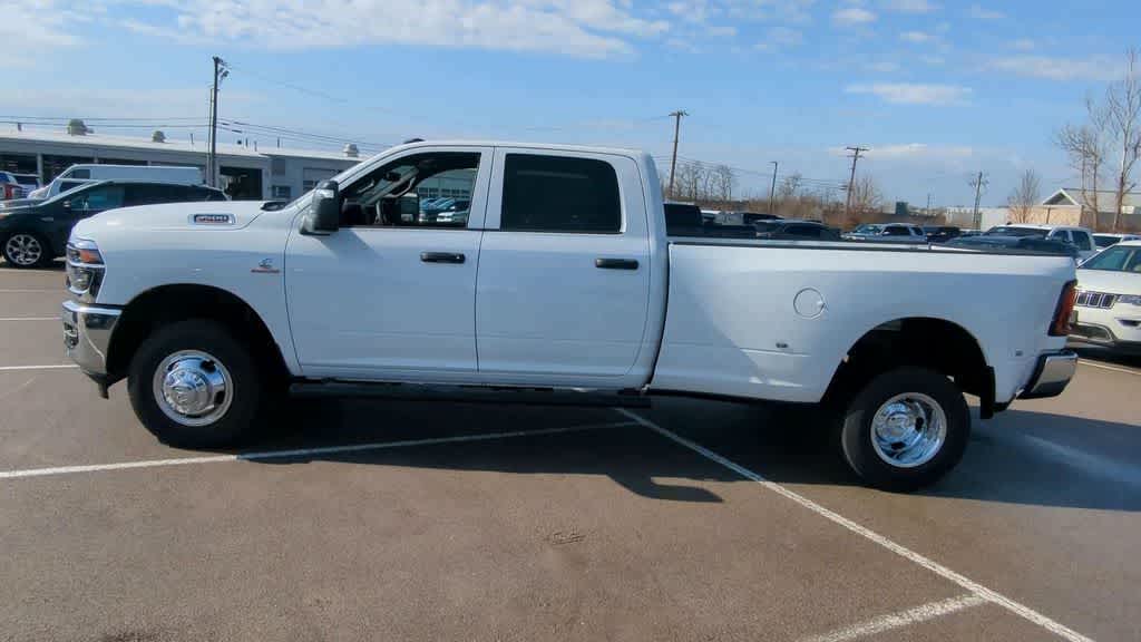2026 RAM 3500 RAM 3500 TRADESMAN CREW CAB 4X4 8' BOX