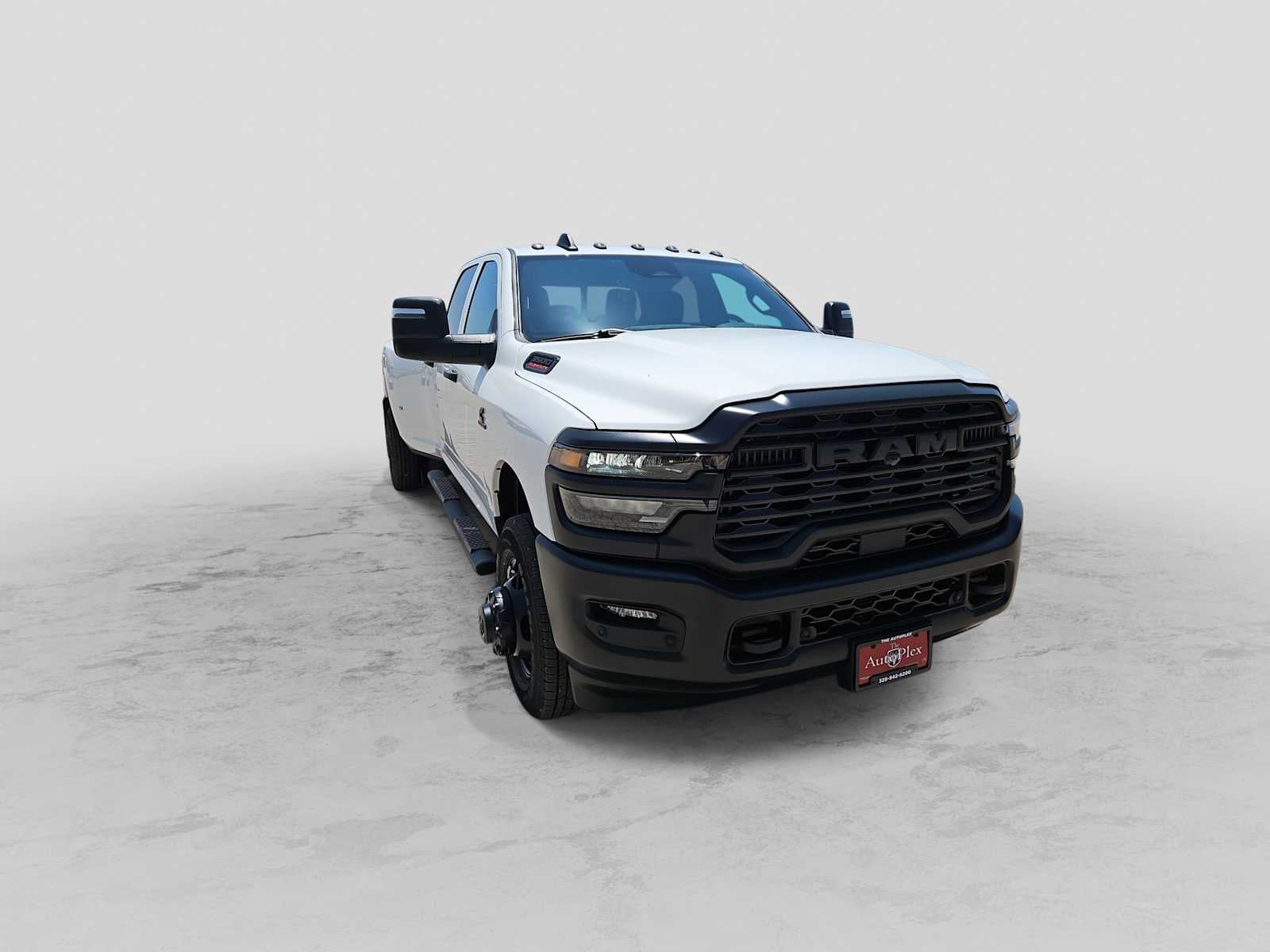 2026 RAM 3500 RAM 3500 TRADESMAN CREW CAB 4X4 8' BOX