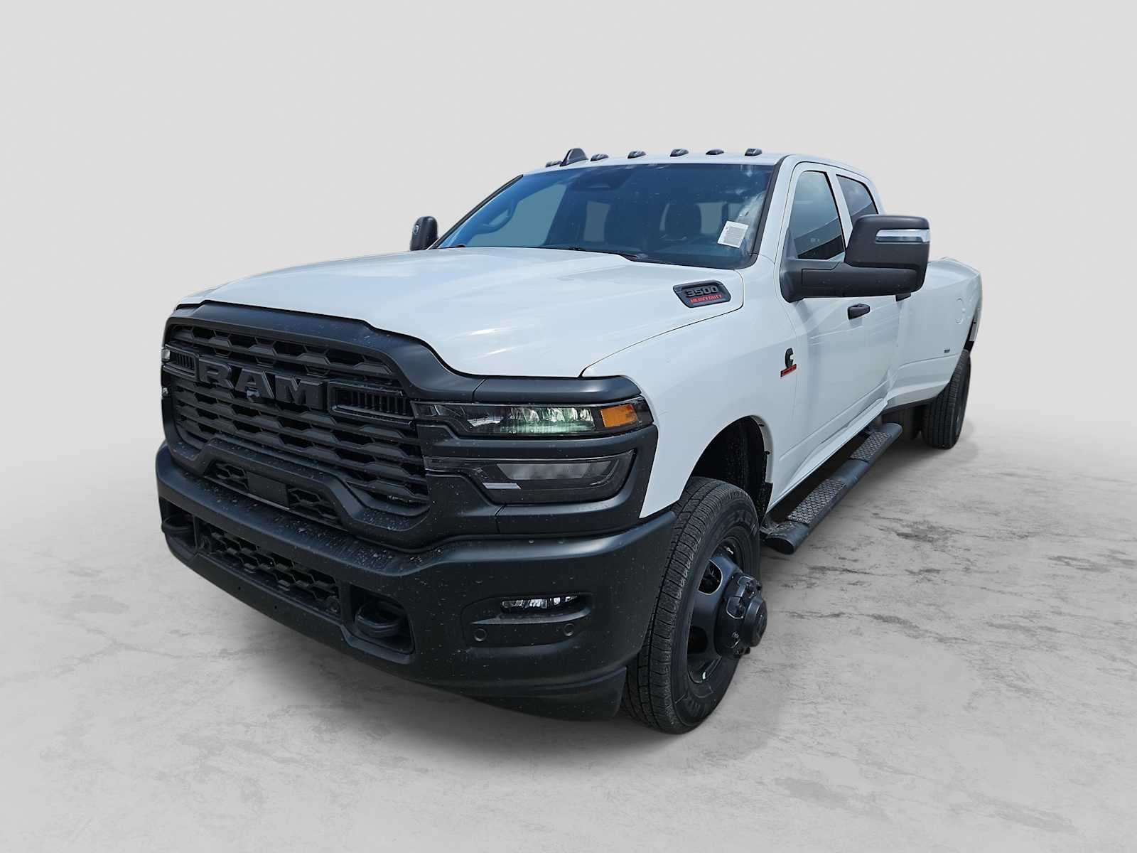 2026 RAM 3500 RAM 3500 TRADESMAN CREW CAB 4X4 8' BOX