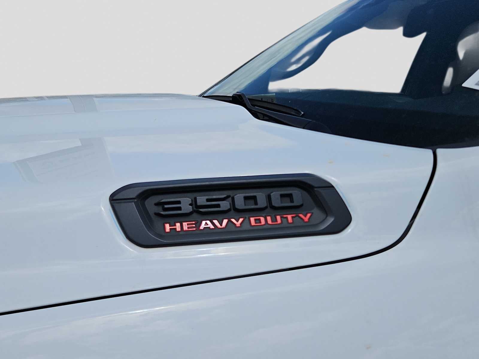 2026 RAM 3500 RAM 3500 TRADESMAN CREW CAB 4X4 8' BOX