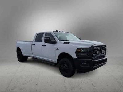 2026 RAM 3500 RAM 3500 TRADESMAN CREW CAB 4X4 8' BOX