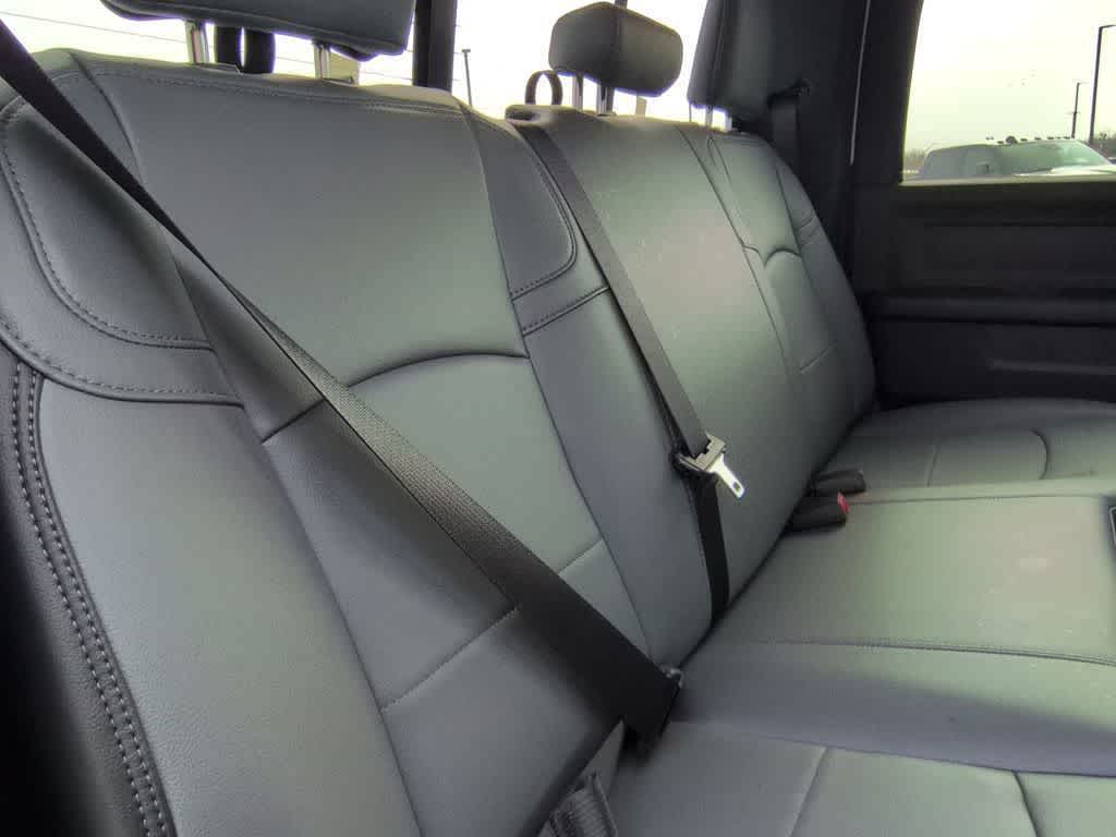 2026 RAM 3500 RAM 3500 TRADESMAN CREW CAB 4X4 8' BOX
