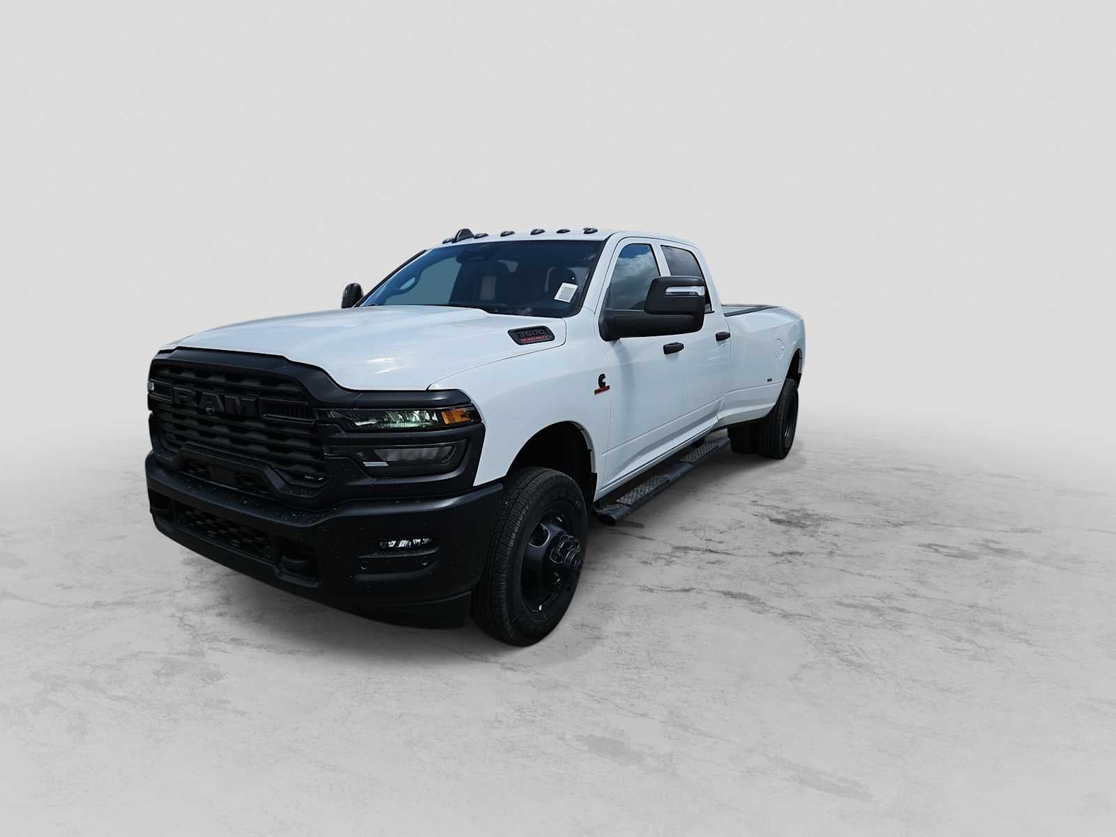 2026 RAM 3500 RAM 3500 TRADESMAN CREW CAB 4X4 8' BOX