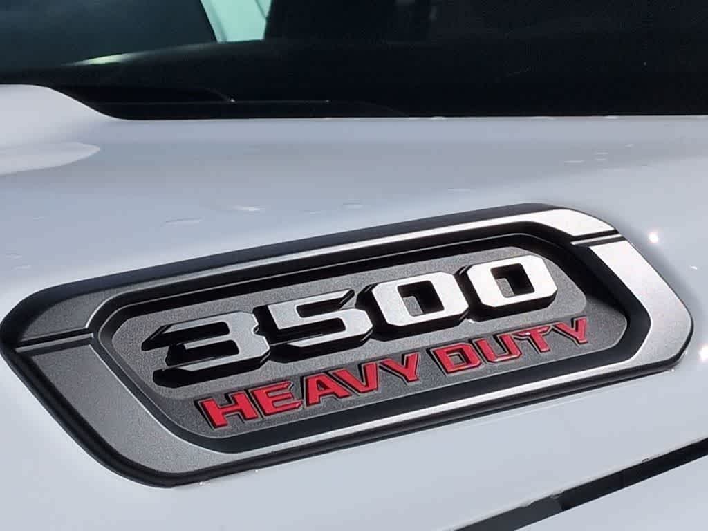 2026 RAM 3500 RAM 3500 TRADESMAN CREW CAB 4X4 8' BOX