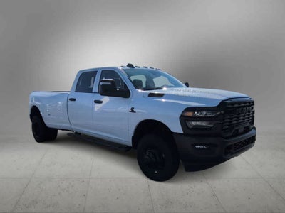 2026 RAM 3500 RAM 3500 TRADESMAN CREW CAB 4X4 8' BOX