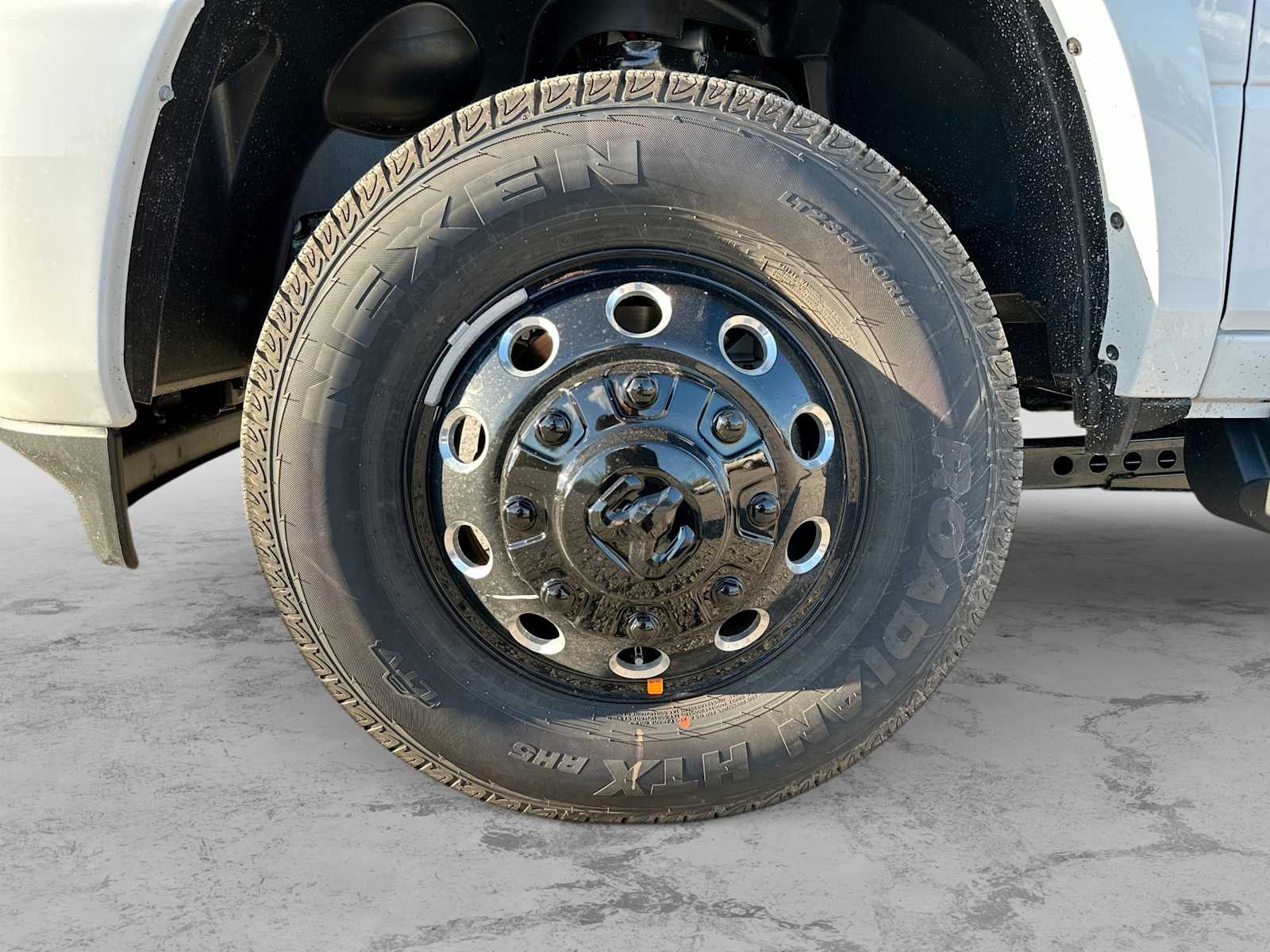 2027 RAM 3500 RAM 3500 LARAMIE CREW CAB 4X4 8' BOX