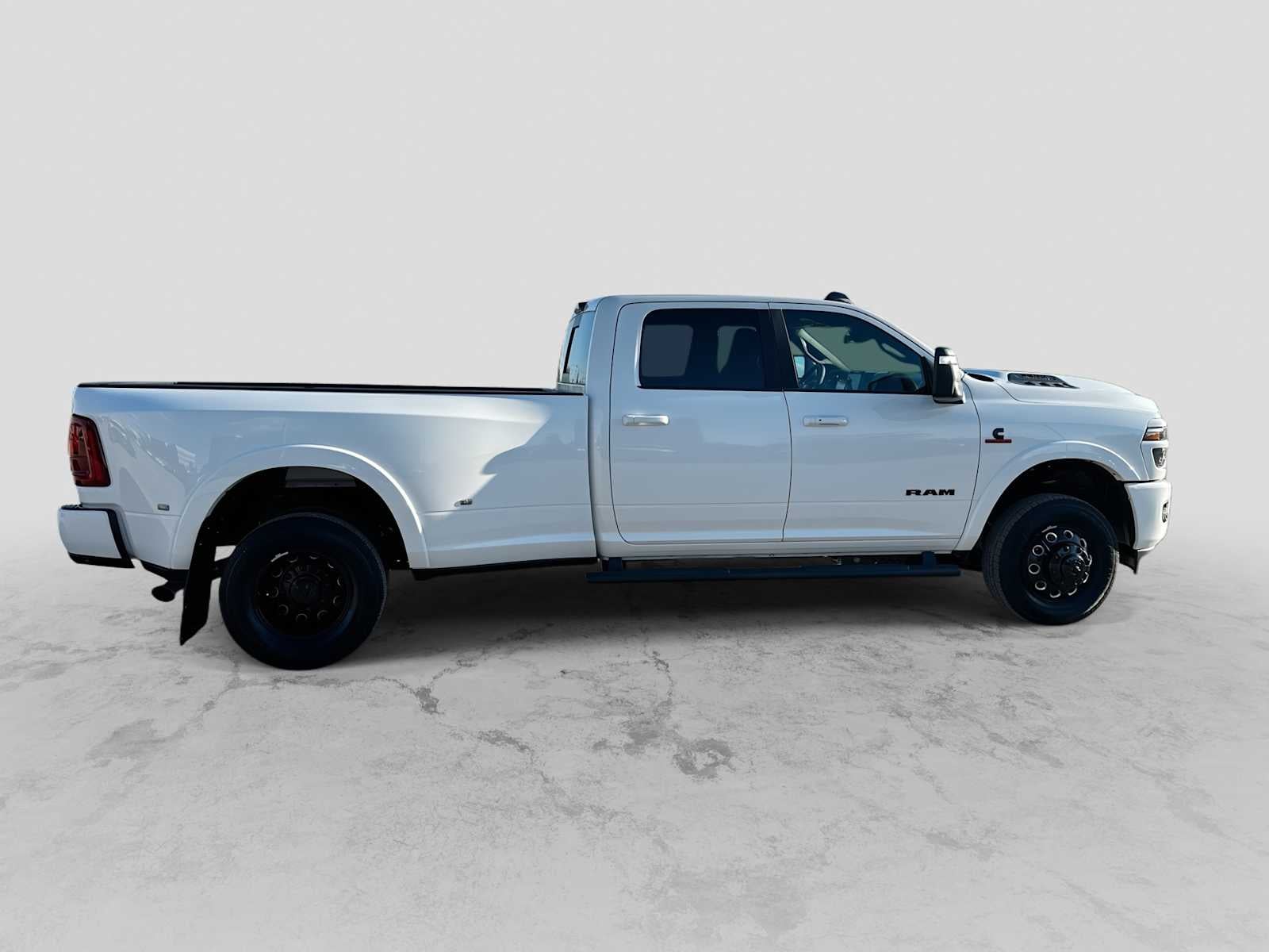 2027 RAM 3500 RAM 3500 LARAMIE CREW CAB 4X4 8' BOX