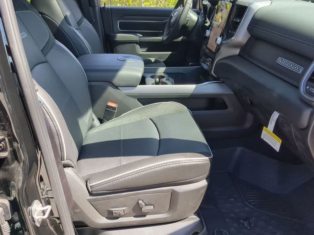 2026 RAM 3500 RAM 3500 LARAMIE CREW CAB 4X4 8' BOX