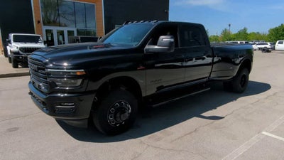 2026 RAM 3500 RAM 3500 LARAMIE CREW CAB 4X4 8' BOX