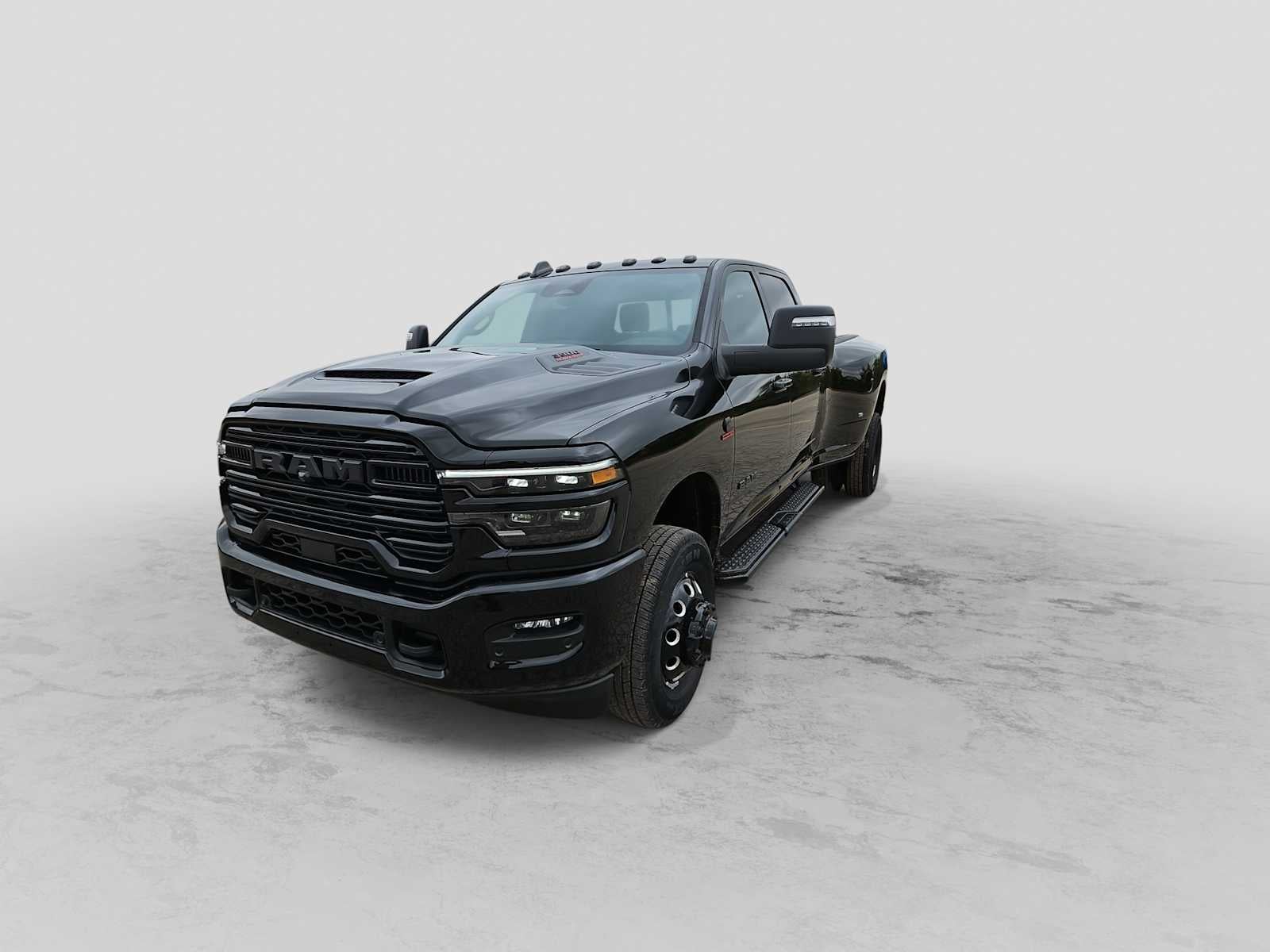 2026 RAM 3500 RAM 3500 LARAMIE CREW CAB 4X4 8' BOX