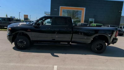 2026 RAM 3500 RAM 3500 LARAMIE CREW CAB 4X4 8' BOX