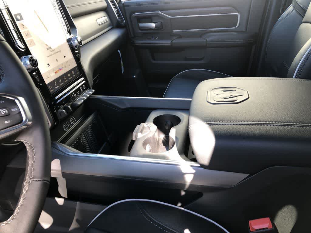 2026 RAM 3500 RAM 3500 LARAMIE CREW CAB 4X4 8' BOX