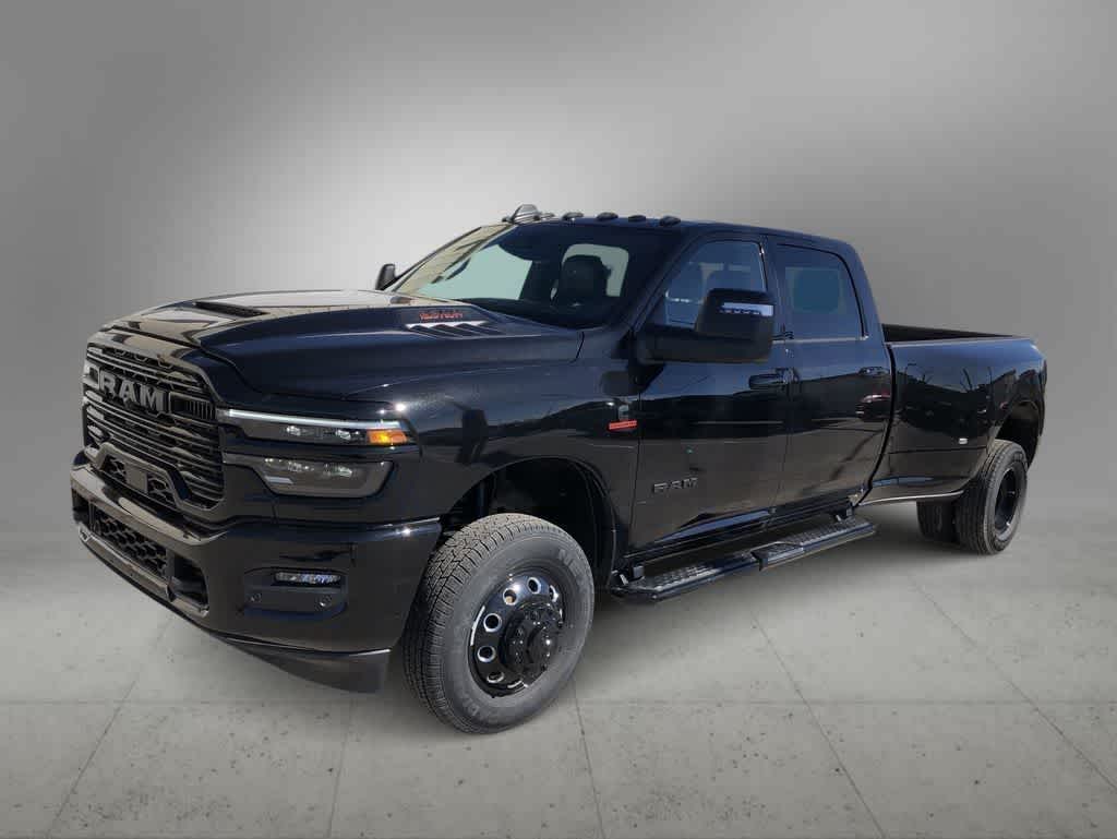 2026 RAM 3500 RAM 3500 LARAMIE CREW CAB 4X4 8' BOX