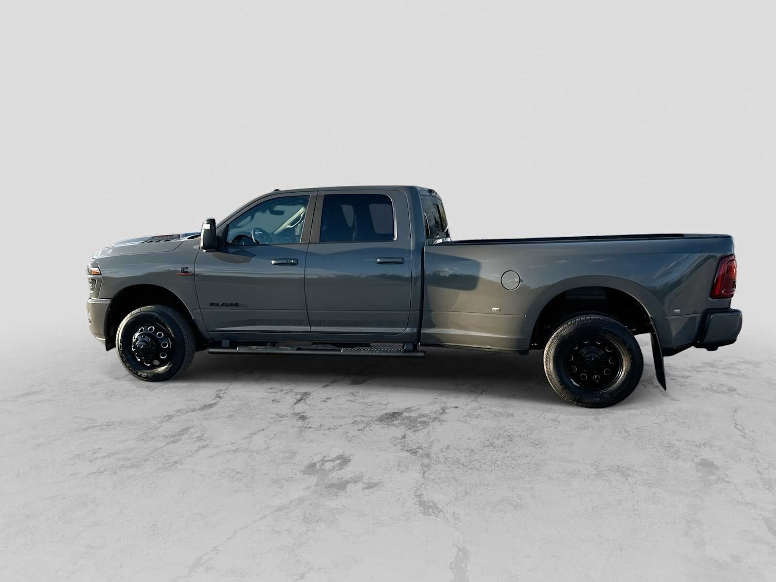 2026 RAM 3500 RAM 3500 LARAMIE CREW CAB 4X4 8' BOX