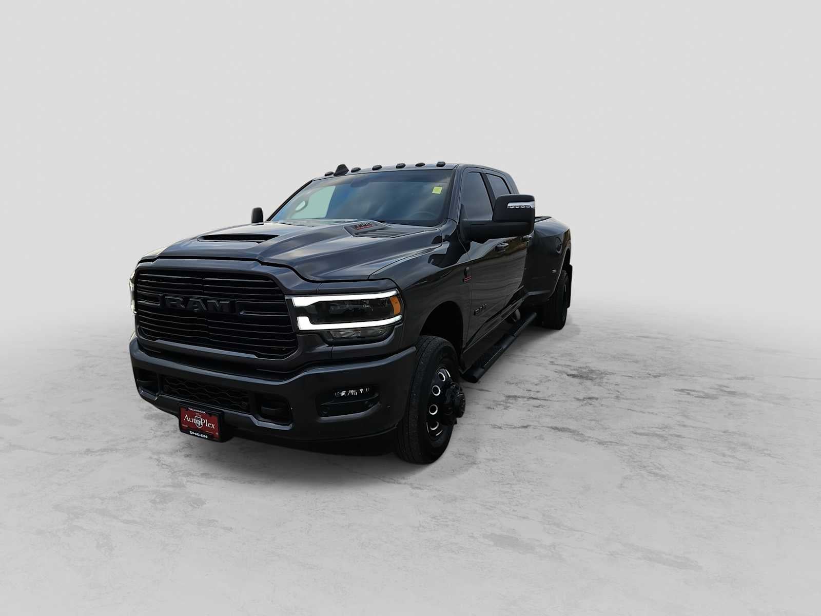 2024 RAM 3500 Laramie Mega Cab 4x4 6'4' Box