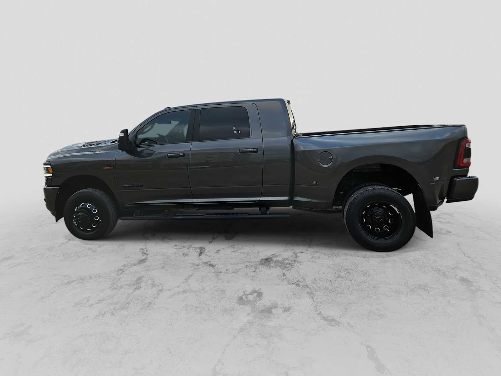2024 RAM 3500 Laramie Mega Cab 4x4 6'4' Box
