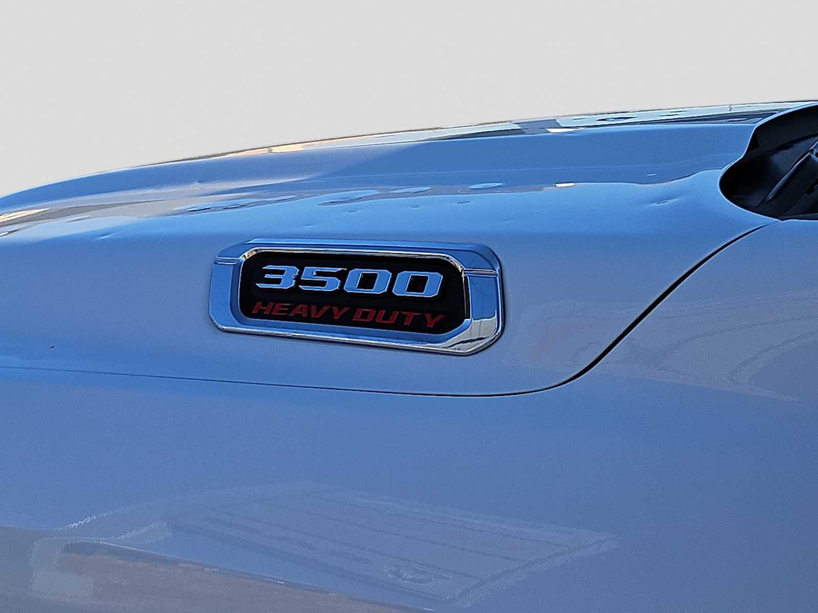 2024 RAM 3500 Limited Crew Cab 4x4 8' Box