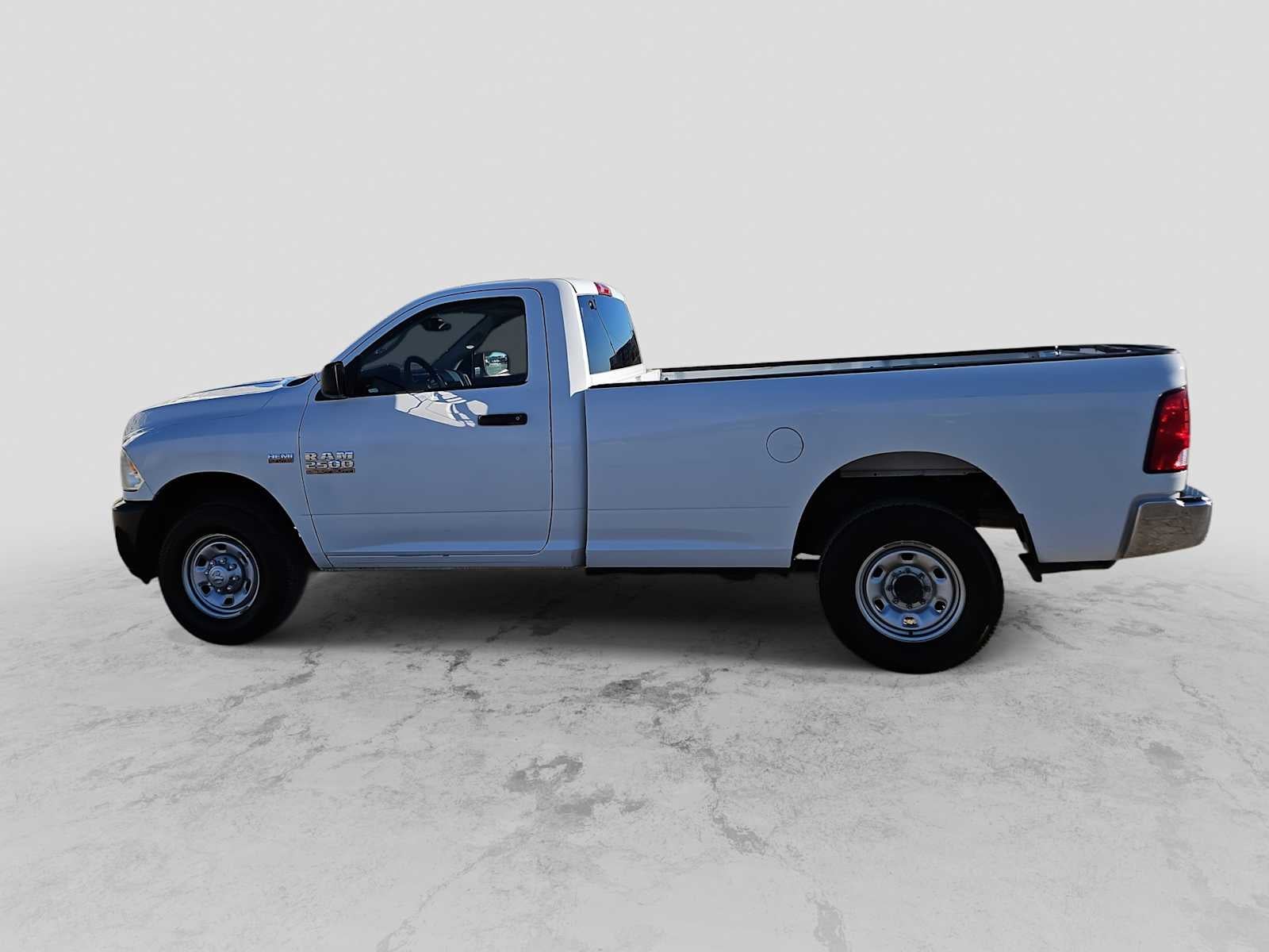 2018 RAM 2500 Tradesman Regular Cab 4x2 8' Box