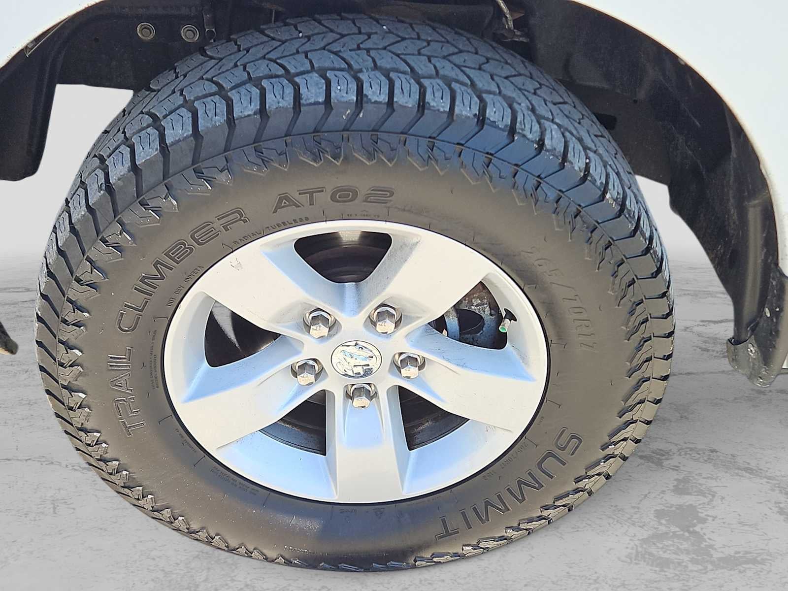 2023 RAM 1500 Classic SLT Crew Cab 4x4 5'7' Box