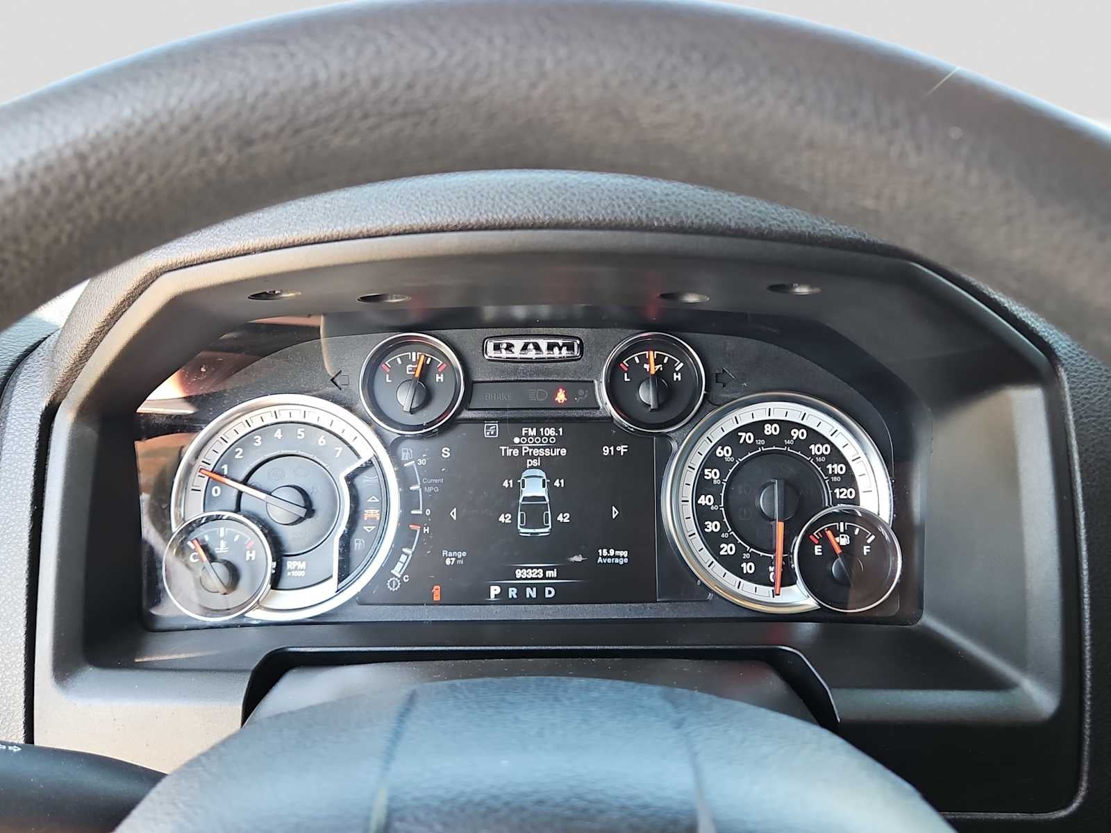 2023 RAM 1500 Classic SLT Crew Cab 4x4 5'7' Box