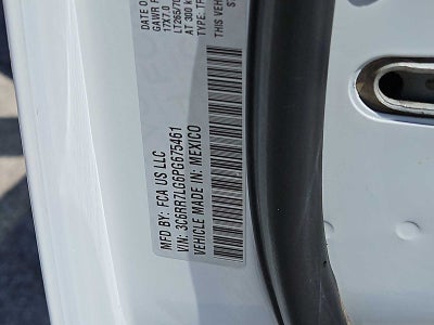 2023 RAM 1500 Classic SLT Crew Cab 4x4 5'7' Box