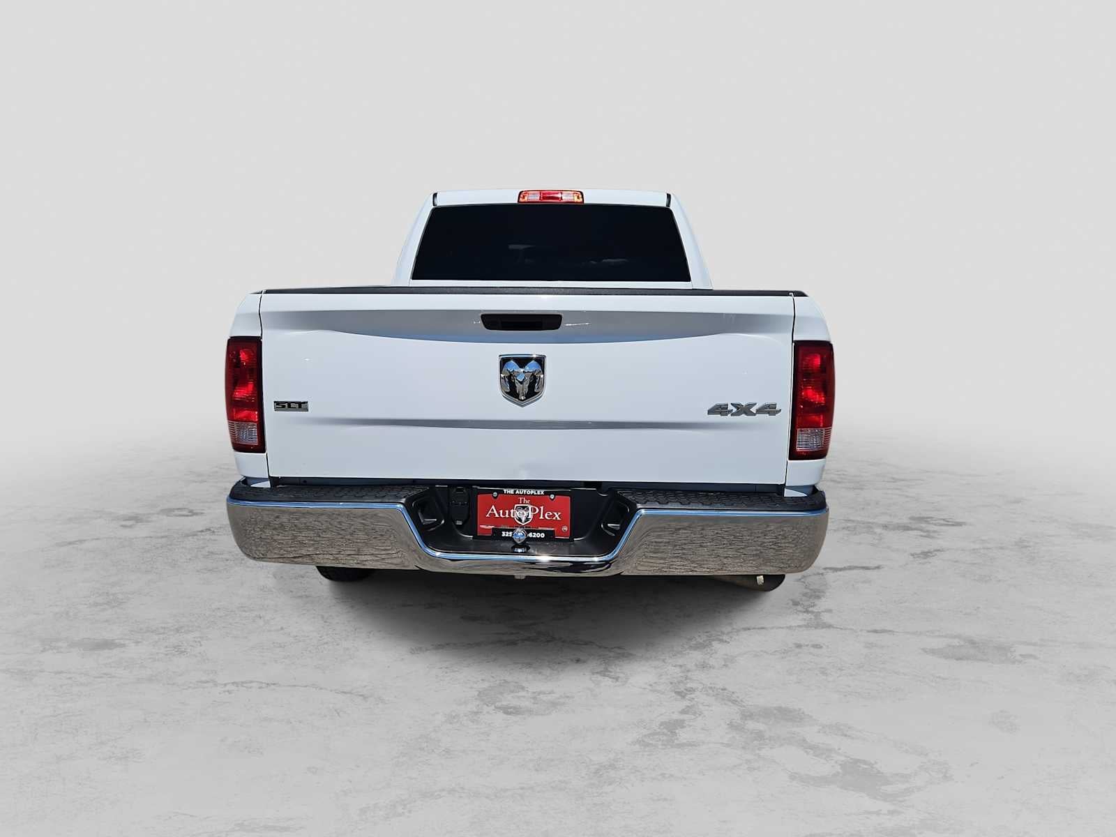 2023 RAM 1500 Classic SLT Crew Cab 4x4 5'7' Box