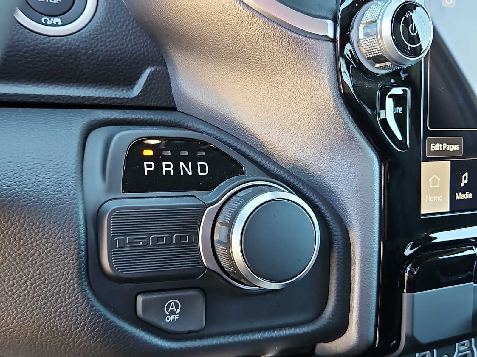 2026 RAM Ram 1500 RAM 1500 LONE STAR CREW CAB 4X2 5'7' BOX