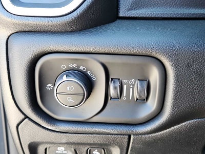 2026 RAM Ram 1500 RAM 1500 LONE STAR CREW CAB 4X2 5'7' BOX