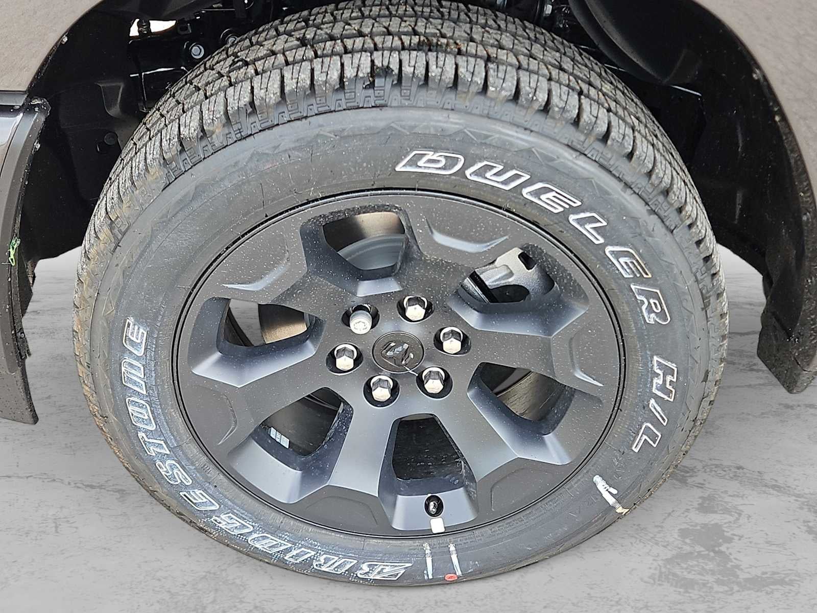 2026 RAM Ram 1500 RAM 1500 LONE STAR CREW CAB 4X2 5'7' BOX