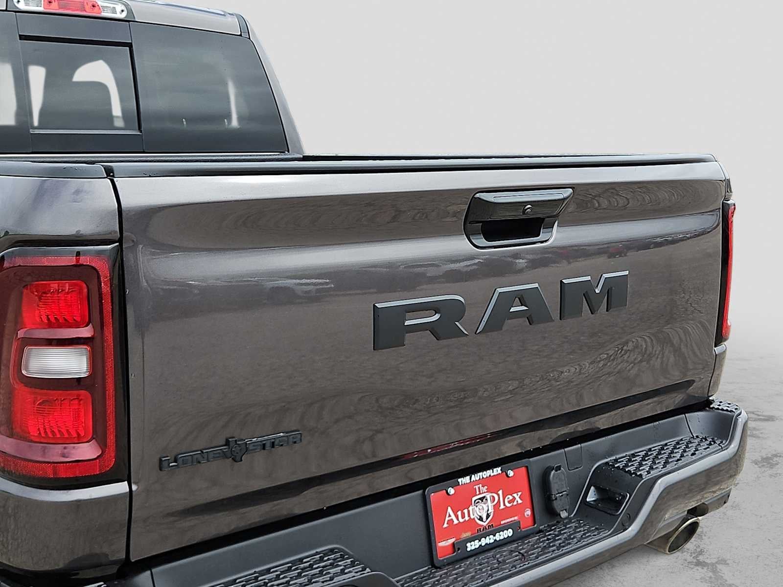 2026 RAM Ram 1500 RAM 1500 LONE STAR CREW CAB 4X2 5'7' BOX