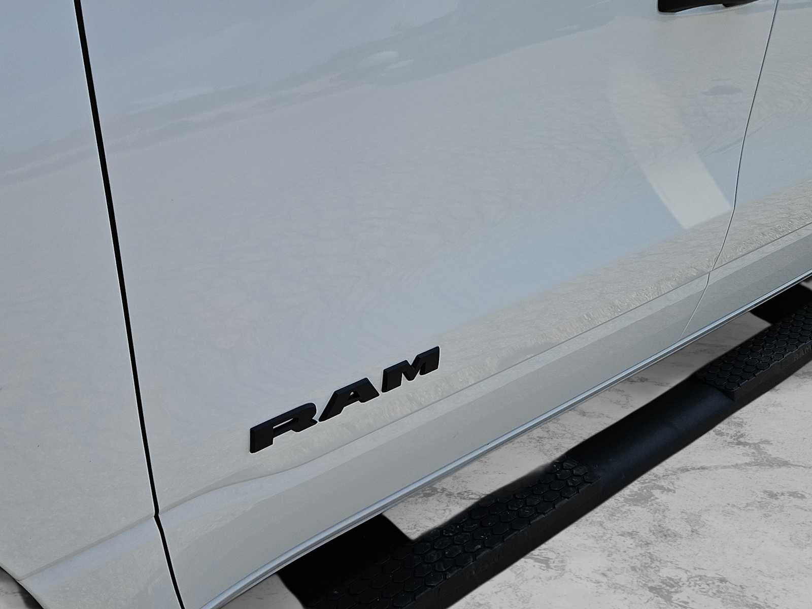 2026 RAM 1500 RAM 1500 EXPRESS CREW CAB 4X2 5'7' BOX