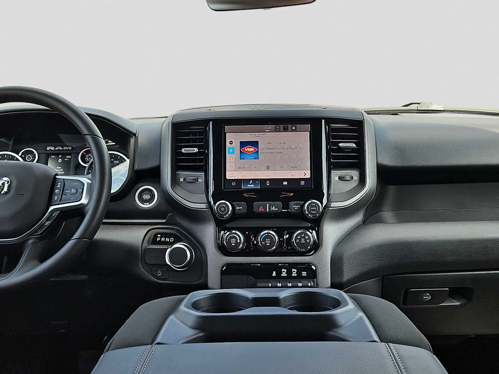 2026 RAM 1500 RAM 1500 EXPRESS CREW CAB 4X2 5'7' BOX