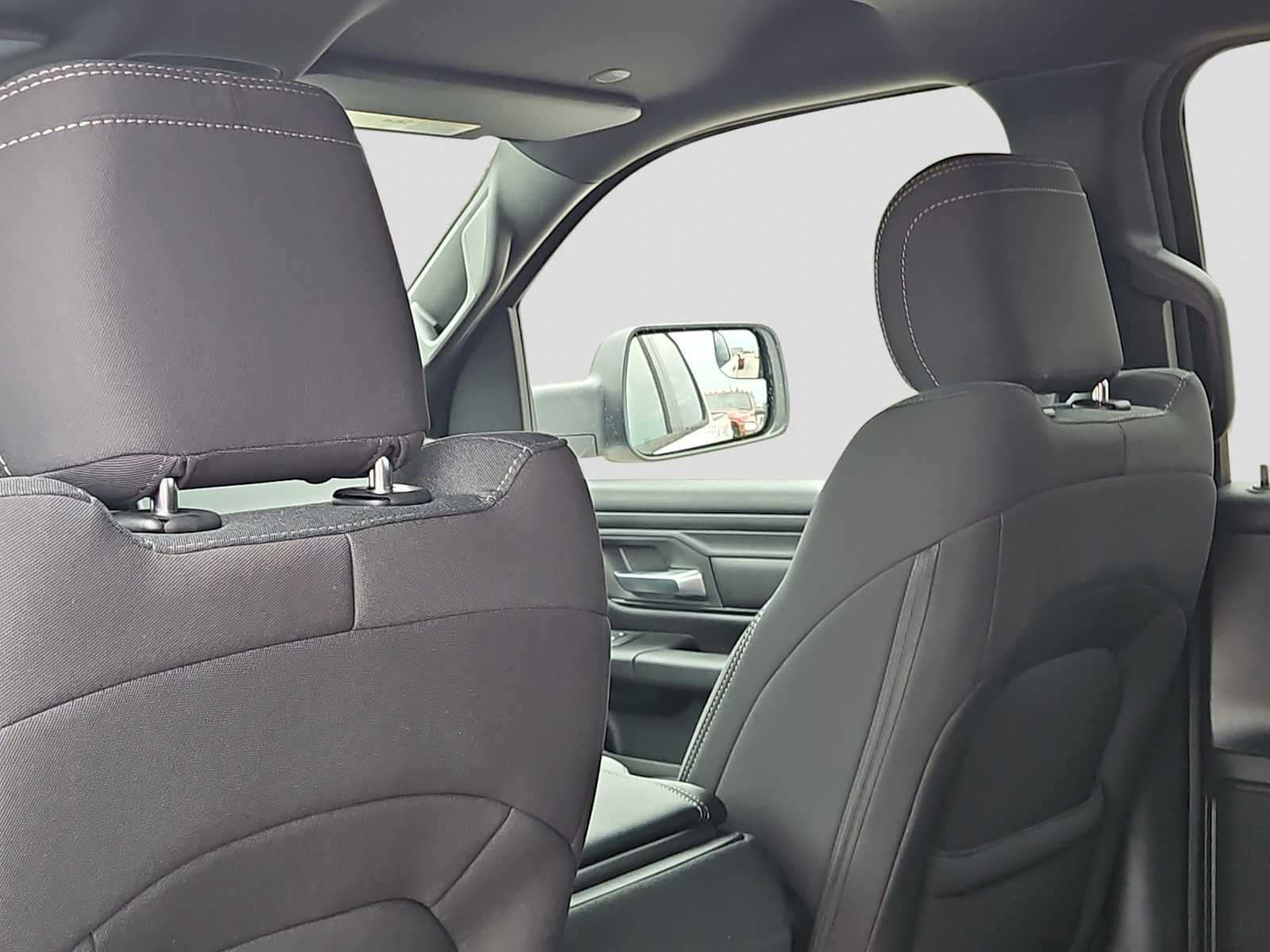 2026 RAM 1500 RAM 1500 EXPRESS CREW CAB 4X2 5'7' BOX