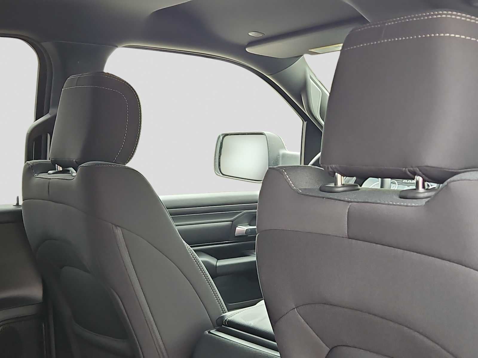 2026 RAM 1500 RAM 1500 EXPRESS CREW CAB 4X2 5'7' BOX