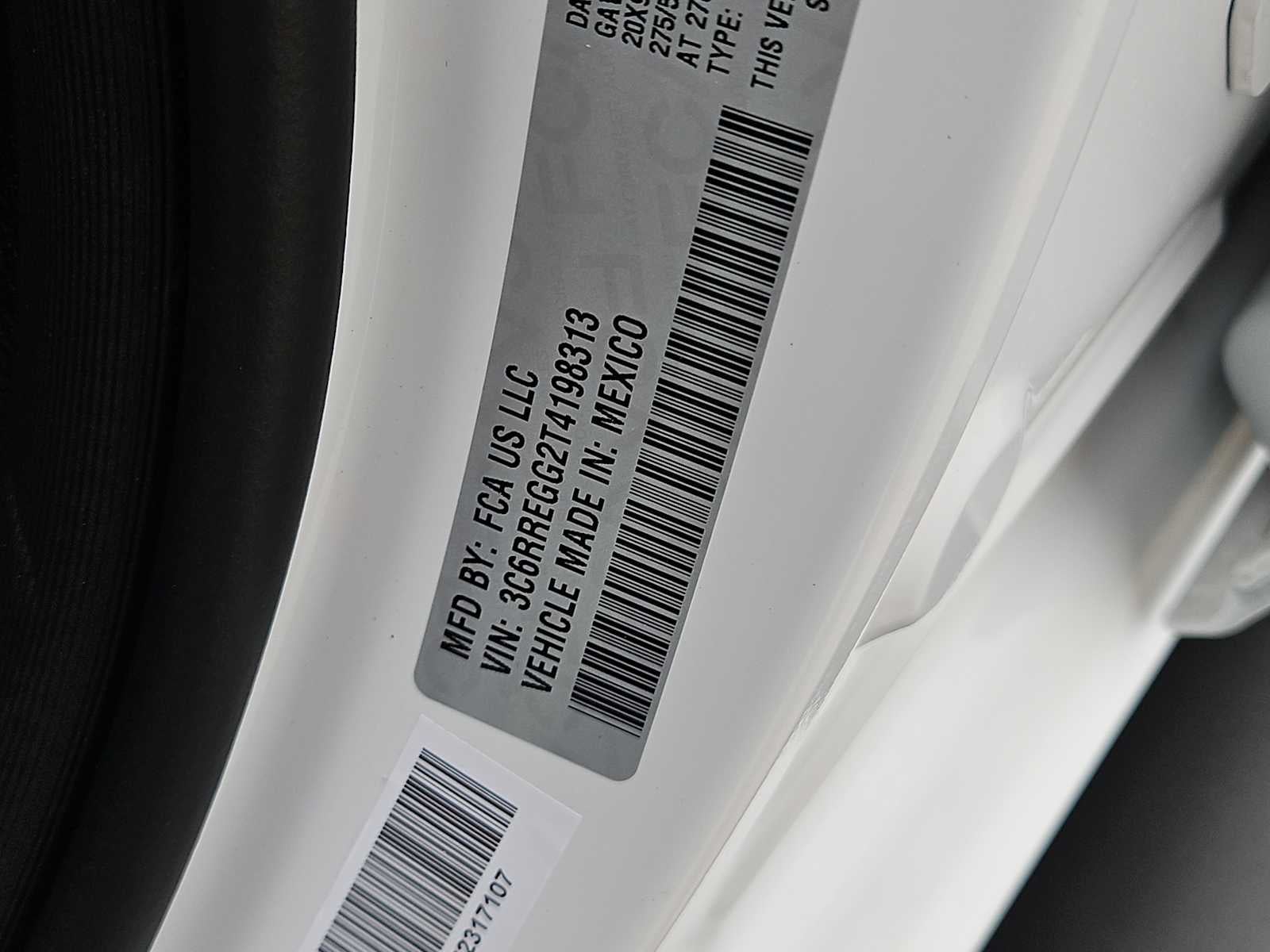 2026 RAM 1500 RAM 1500 EXPRESS CREW CAB 4X2 5'7' BOX