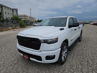 2026 RAM 1500 RAM 1500 EXPRESS CREW CAB 4X2 5'7' BOX