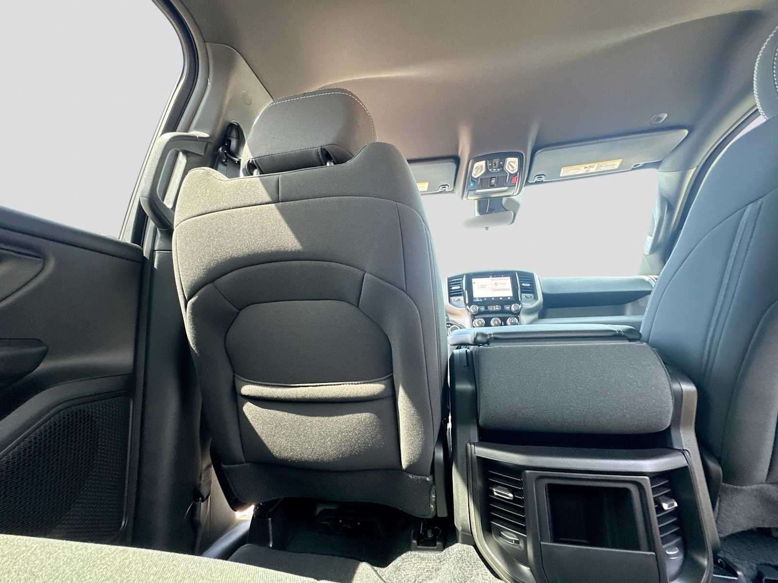 2026 RAM 1500 RAM 1500 EXPRESS CREW CAB 4X2 5'7' BOX